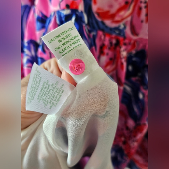 Lilly Pulitzer Arlie Dress Plumeria Pink in A Holidaze XS - Picture 6 of 6